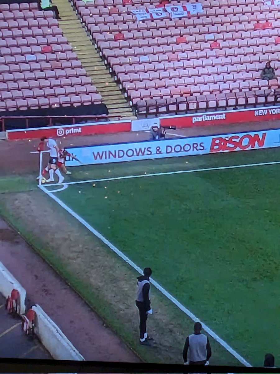 MrDinnage's tweet photo. FFS #cafc https://t.co/ZHzhOqAOS0