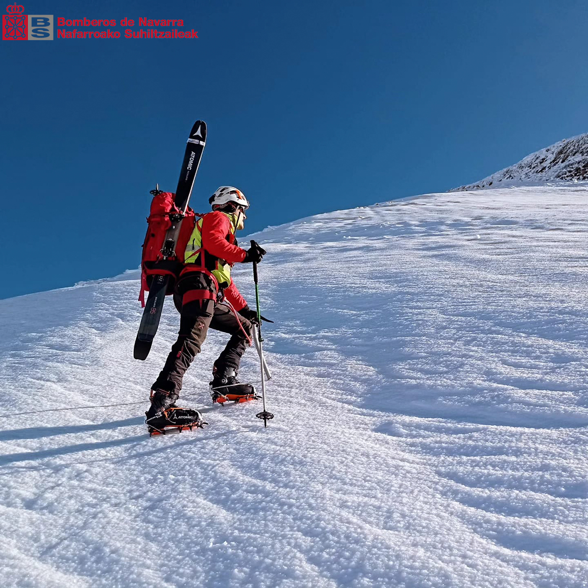 ❄️❄️❄️ ¡Cuidado con la nieve! ❄️❄️❄️

La nieve caída ayer en la zona de #Belagua está hoy helada en algunos puntos  

➡️ Los crampones y el piolet son imprescindibles para nuestra seguridad