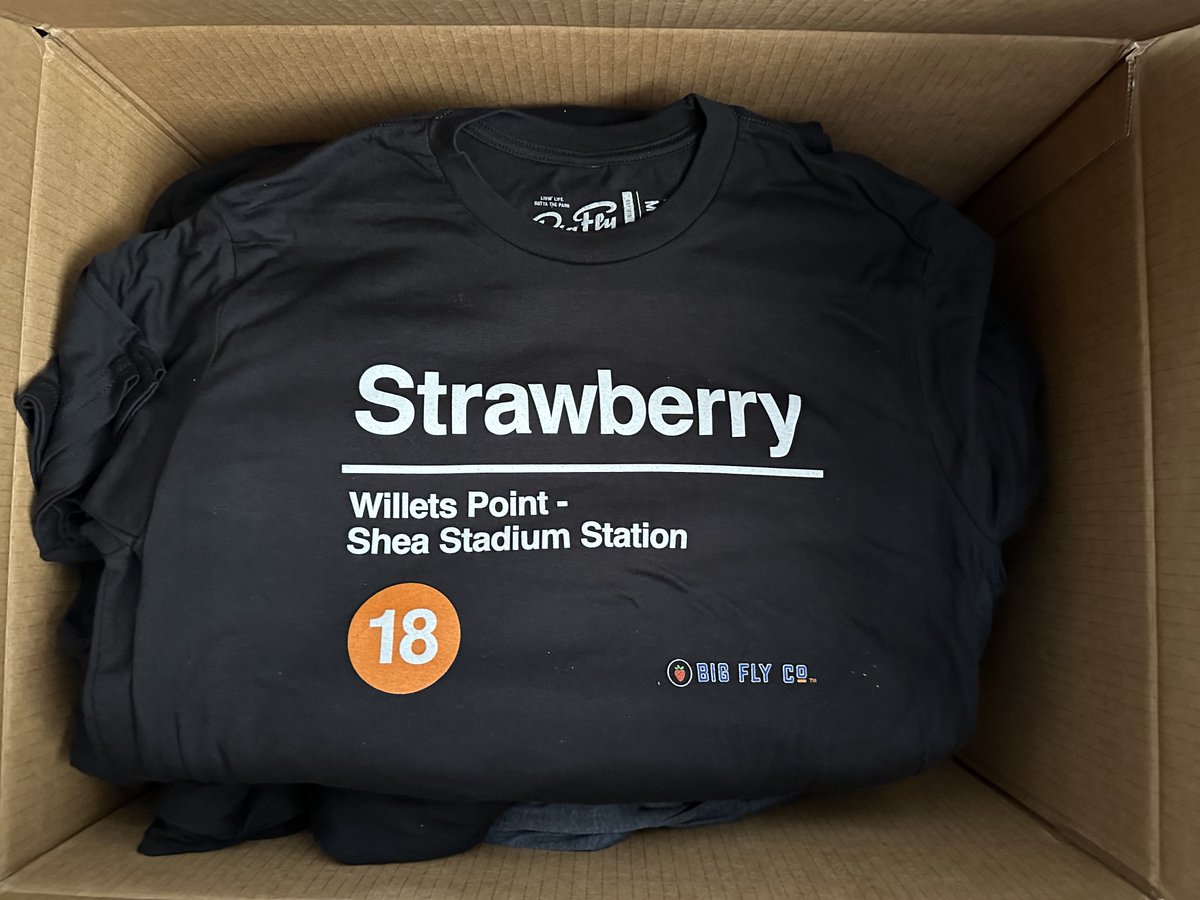 The eagle has landed, #Mets fans. New @bigflygear Strawberry Station tees just arrived. Ready to ship. Get ‘em here: bigflygear.com/collections/st…