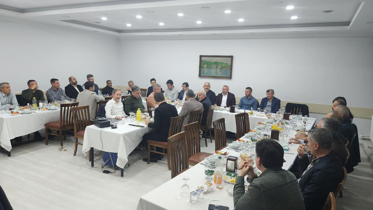 eyadakademi's tweet photo. Asıl ve yedek yönetim kurulu üyelerimizle beraber istişare toplantımızı gerçekleştirdik. https://t.co/cTtUQ6GQdq