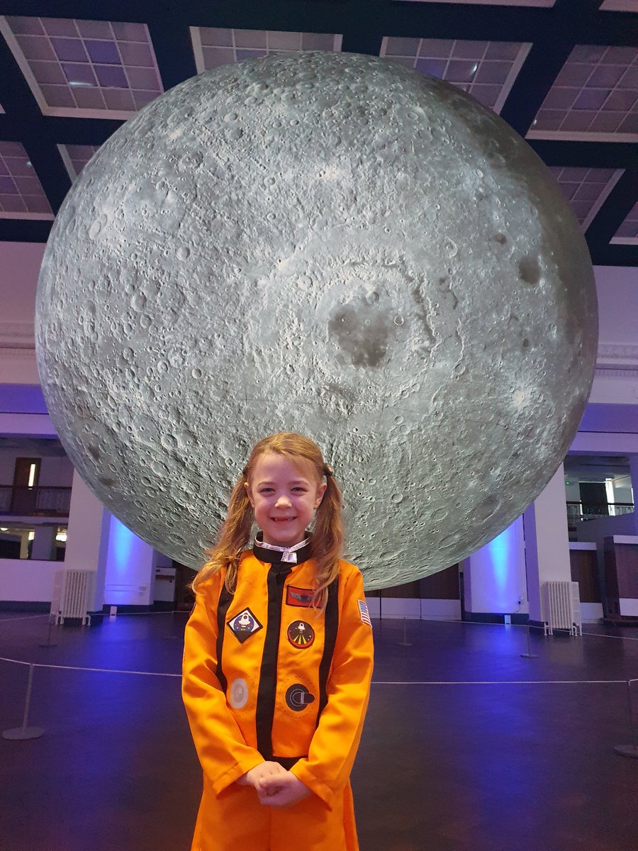 December has practically been a wipe out for me but finally managed to take my space girl to the moon. My beautiful little astronaut 👩🏻‍🚀 Thanks for bringing it to #Bolton made one little girl happy. <a href="/BoltonLMS/">Libs and Museums</a> <a href="/octagontheatre/">Octagon Theatre</a> <a href="/boltoncouncil/">Bolton Council</a>