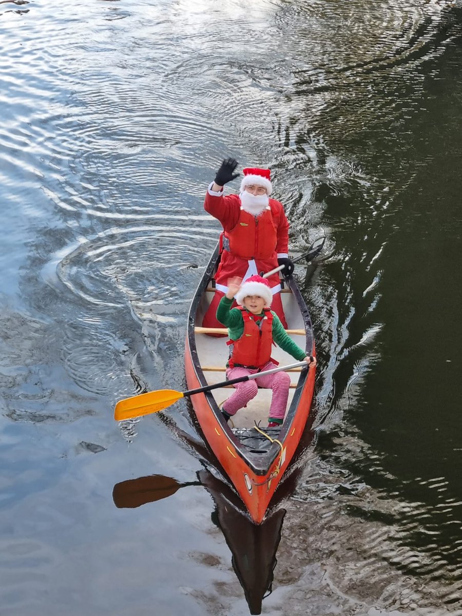 A brilliant Santa Splash today. We raised £200 for Secret Santa Ltd as well as having a brilliant paddle followed by hit drinks and mince pies. @ActiveLancs @BlackburnScouts @BritishCanoeing @Superslowway @CRTNorthWest