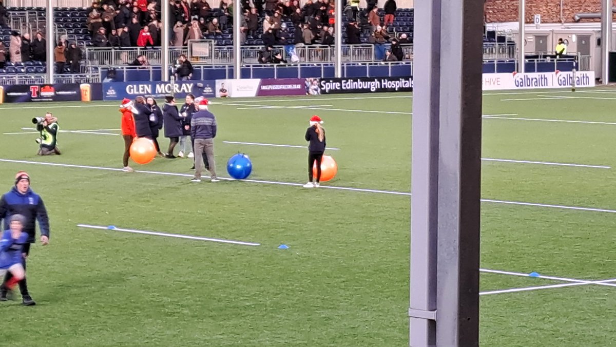 What a day <a href="/EdinburghRugby/">Edinburgh Rugby</a> - Duhan, Darcy and space hoppers🧡 💙🧡