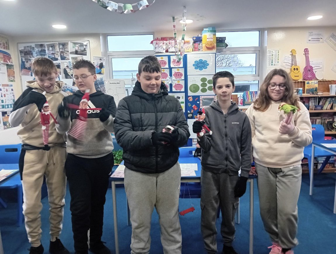 Before 7EW went skating yesterday they said goodbye to the Elf’s that had caused havoc in their classroom this week! We look forward to their antics next year. 😉<a href="/iford_academy/">Iford Academy</a>