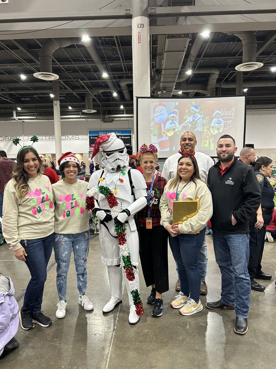 Dr. Nici Esch (@dr_nici) on Twitter photo Grateful that our <a href="/BakerRipley/">BakerRipley</a> students had an opportunity to participate with Navidad En El Barrio event at NRG. Lots of smiles and laughter. Grateful that our <a href="/BakerRipley/">BakerRipley</a> students had an opportunity to participate with Navidad En El Barrio event at NRG. Lots of smiles and laughter.