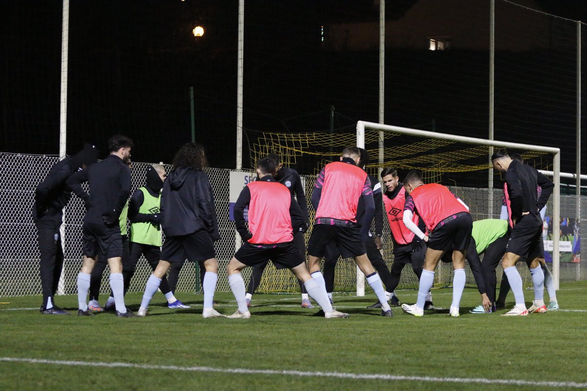 ToursFC's tweet photo. [⏳ #FCMTOURS] 

🔝👊 𝗘𝗰𝗵𝗮𝘂𝗳𝗳𝗲𝗺𝗲𝗻𝘁 

#National3 | #ToursFC | #TousCielEtNoir 🔵⚫️ https://t.co/hV2o9SRUWP
