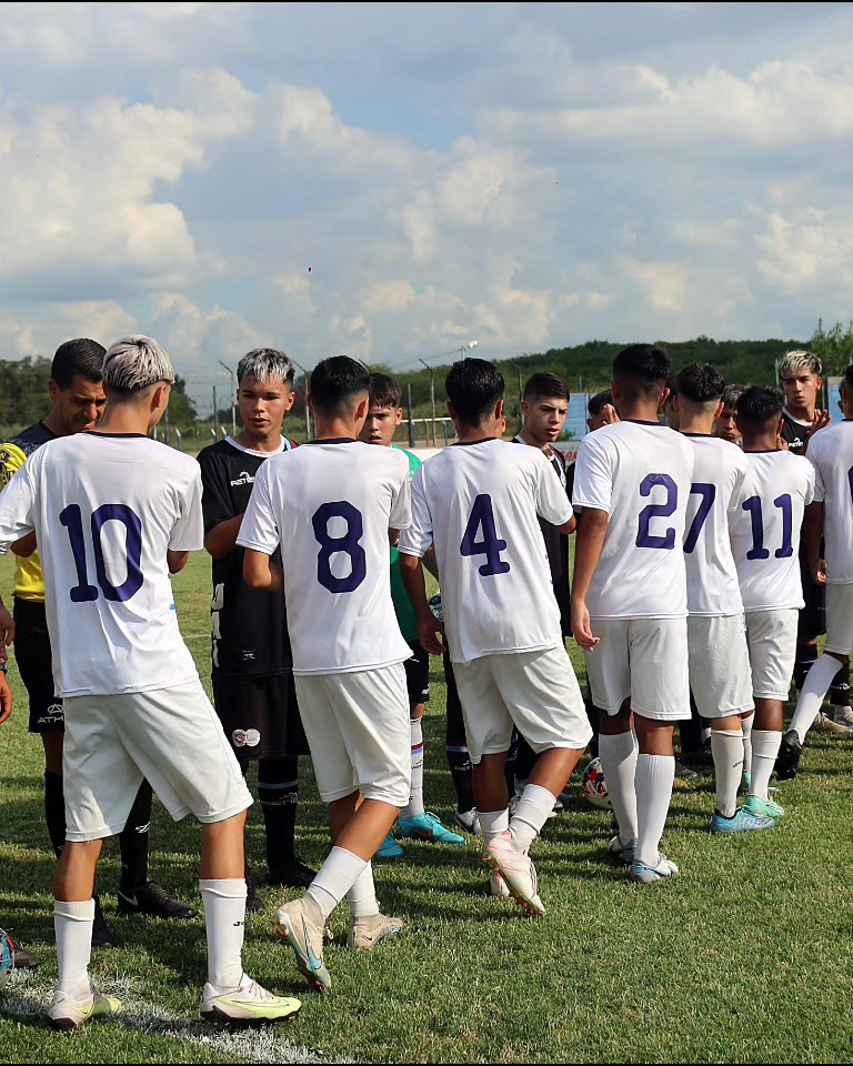 UAI Urquiza on X: 🚂 ¡Aceptamos el desafío @AmericaCaliFem! 🤝⚽️ 1.  Escudo. 2. Entrenador/a. 3. Festejo. 4. Jugadoras. 📌 Nominamos a: 🇧🇷  @Palmeiras 🇪🇸 @VCF_Femenino 🇪🇸 @FundaAlbaFem 🇦🇷 @RiverPlate   / X