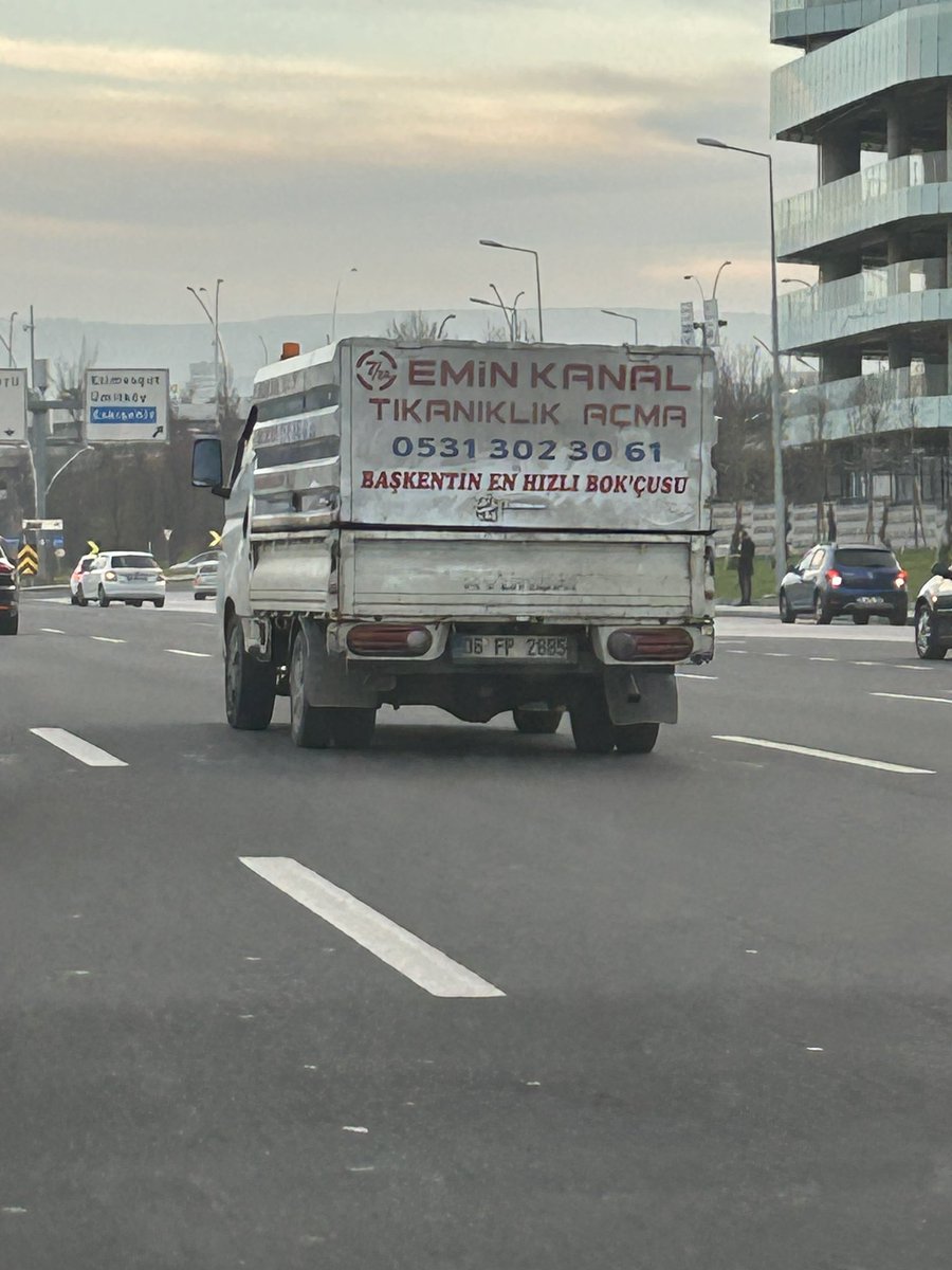 Ahaha  adam iyi olduğu dalı biliyor 😂