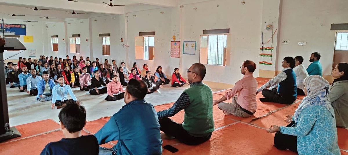OCEIndia2004's tweet photo. On the instructions of NCTE, Fit India Week was organized at Oriental College of Education, Darbhanga from 11 to 15/12/2023, in which today, on the first day, under the chairmanship of Principal, Dr. G M Ansari, the trainees as well as teaching and non-teaching staff participated https://t.co/Yfigu6WFxw