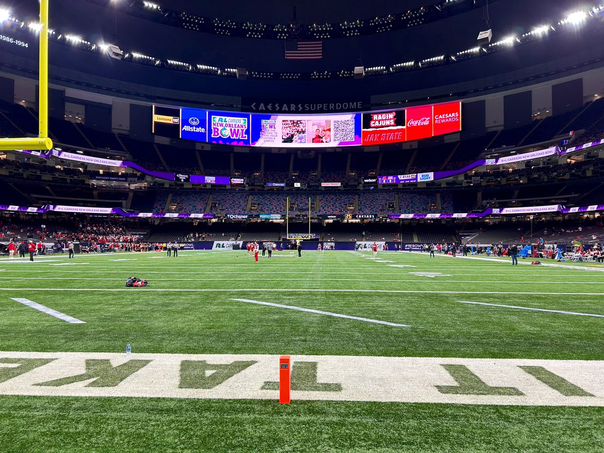 Bowl season 🏈 <a href="/NewOrleansBowl/">New Orleans Bowl</a>