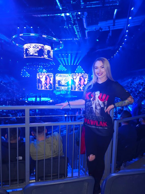 Gliwice! Szukam noclegu a nie mam kasy 😈 https://t.co/z8sncKUk1Z<a href="/tag/cloutmma"class="tags"><span>#cloutmma</span></a>