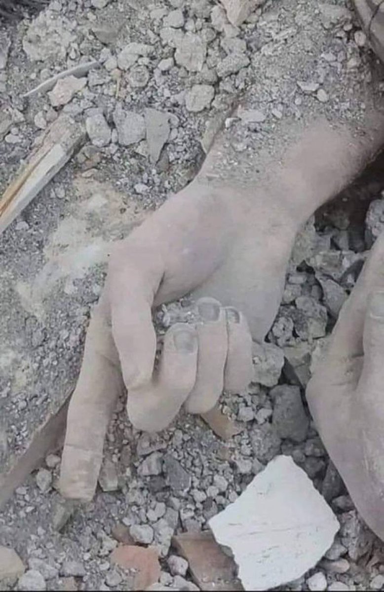 VELISAHINFV59's tweet photo. @dailyummah Gazzede zulümler devam ediyor!

Müslümanlar bu katliamlara alıştırıldı
Ama buna bir dur 🛑 denilmelidir! 

KatliamaDurDe YürüyüşeKatıl
#StandUpForPalestin https://t.co/XNUTrr6hmT