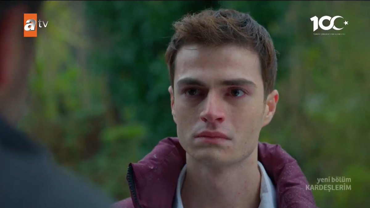 Recep Usta şahane bir oyunculuk gelişimi gösteriyor #Kardeşlerim’de. Her sahnesinde daha da yükseliyor. Onun bu yükselişine şahitlik etmek çok güzel. 👏