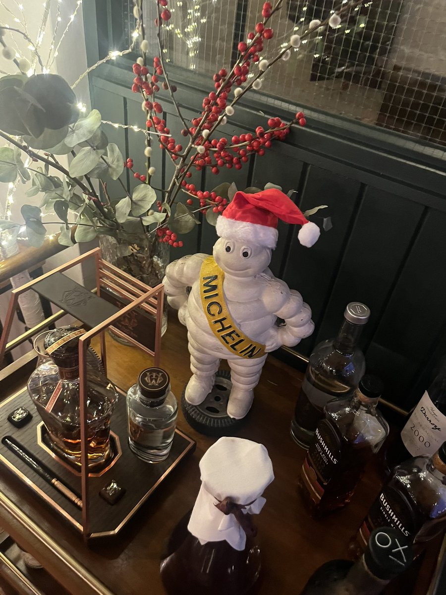 @oxbelfast Also a little love for Christmas Michelin Man. @MichelinGuideUK