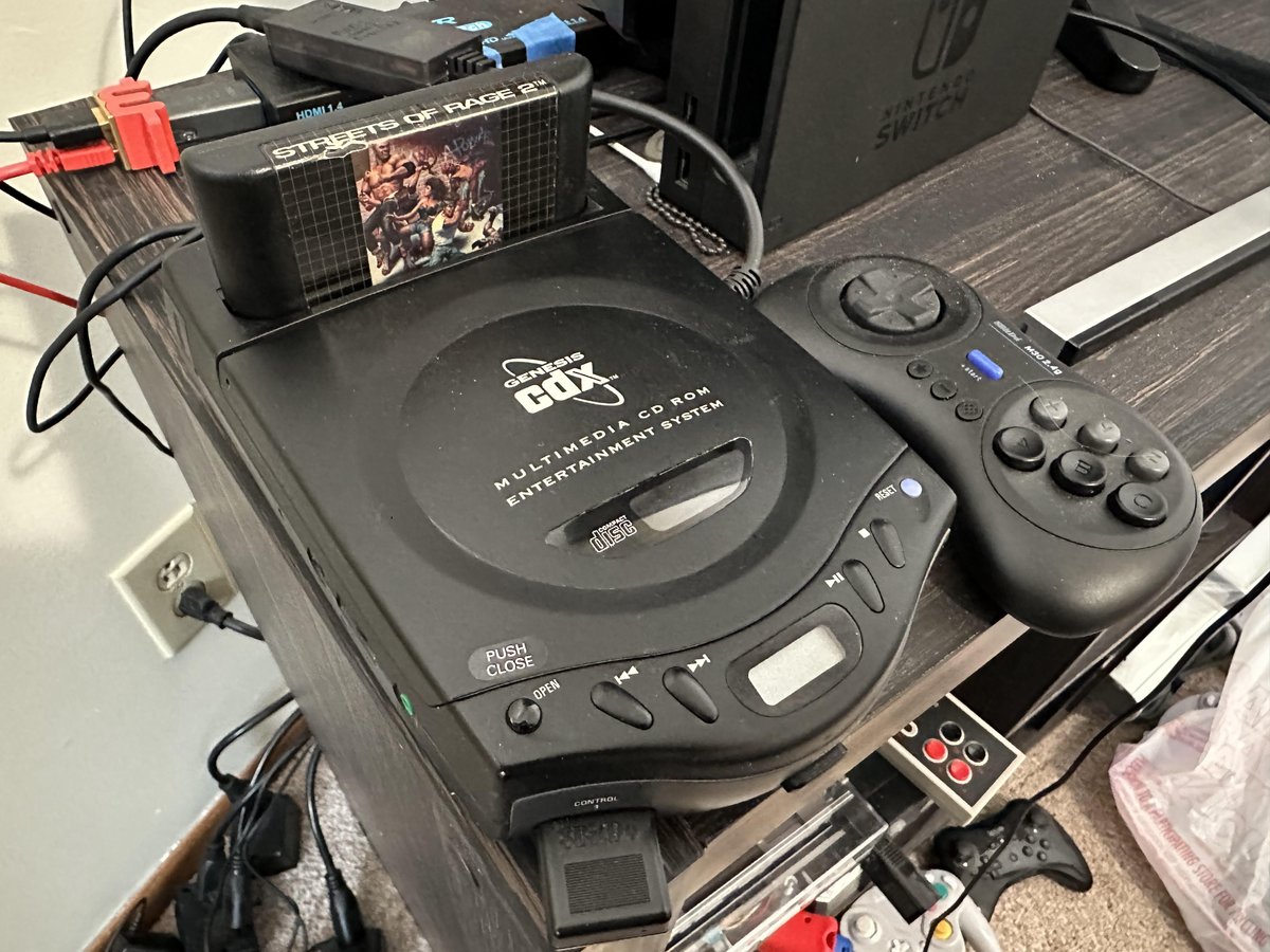 UnicityPoint's tweet image. Big new offbeat console collection addition! A Sega CDX (Genesis and Sega CD all in one) that's been calling to me from my local game shop and I finally pulled the trigger thanks to a 20% off holiday coupon 😍