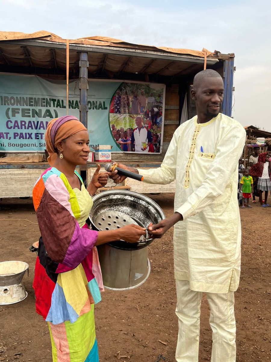 Dernier jour de la caravane #FENA2023 à Kati pour #Kolokani. Une aventure incroyable marquée par des centaines de personnes sensibilisées à l'engagement communautaire et à la promotion des ressources locales. Un pas de plus vers une communauté durable. Merci à tous pour cette