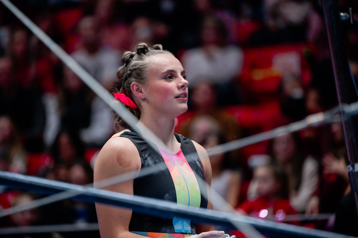 UtahGymnastics's tweet photo. Friday nights in the Huntsman >>>

Thank U to everyone who came out &amp; we'll see you next month for our home opener! 🙌

🔗https://t.co/6wrY5AeVOq
#RedRocks | #WeOverMe https://t.co/QAoT4Feetm