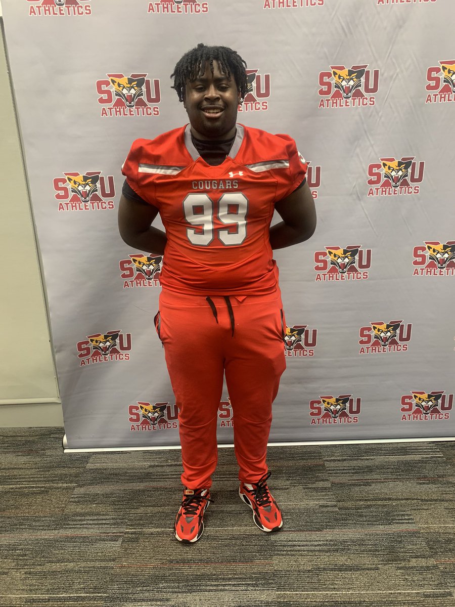 Had a great visit at @SXUFootball thank you @mckeonwc hope to come back soon @PrepRedzoneIL @CoachHovel @coachharveyj @CoachJohnnyi @coach_weil @Theballcoach24