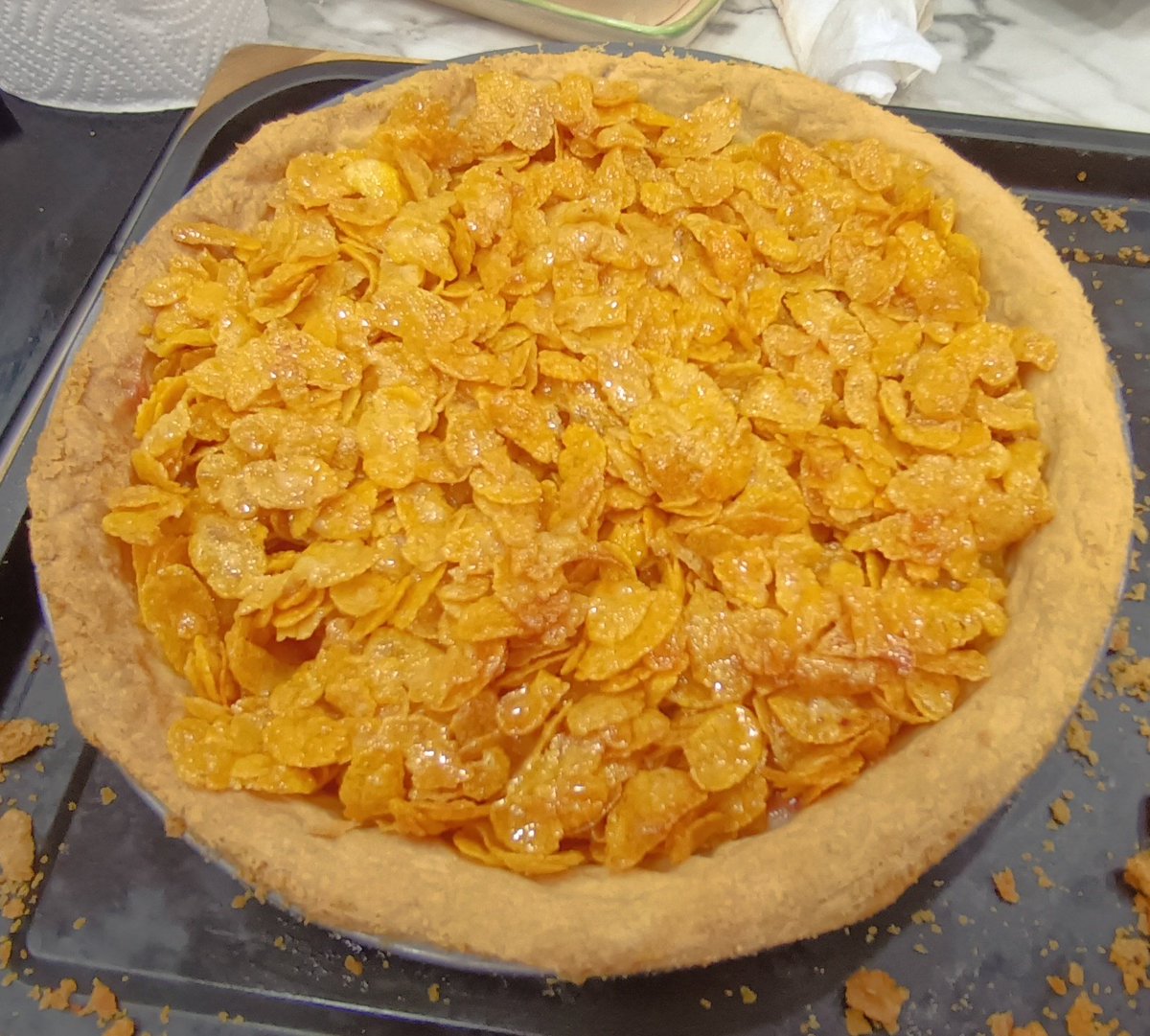 Dark_KnightUK's tweet photo. Doing some baking this weekend
Bakewell tart and cornflake tart....perfect with some custard!

#baking #cornflake #bakewell #vexpert #food #desserts #delicious https://t.co/c0joFQF6QA