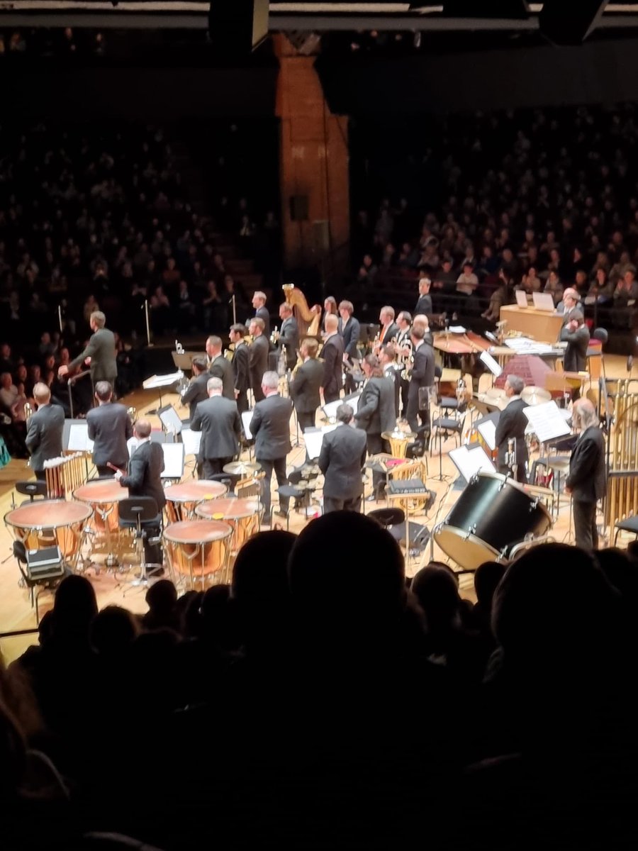 Une très belle sortie pédagogique pour nos élèves de <a href="/Classemusique31/">Classe musique des Ponts-Jumeaux</a> à la <a href="/halleauxgrains/">Halle aux Grains</a>. Concert #happyhour avec les cuivres et la <a href="/MaitriseTlse/">La Maîtrise de Toulouse</a>. 🎶 un grand merci 🙏 à l’<a href="/aida_asso/">Association Aïda</a> #EAC <a href="/DSDEN31/">DSDEN 31</a> <a href="/DAACToulouse/">DAAC Toulouse</a> <a href="/MusiqueToulouse/">Education musicale - Toulouse</a> <a href="/HauteGaronne/">Haute-Garonne</a>