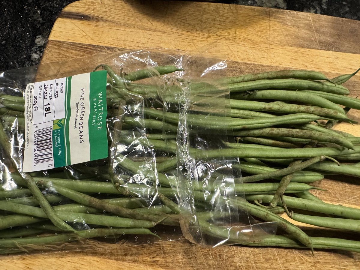 Liz Webster (@lizwebstersbf) on Twitter photo My husband bought beans today in <a href="/waitrose/">Waitrose & Partners</a> today.
No sell by date and they’re not fit for consumption. Most are mouldy.
With no sell by date how can shoppers know what they’re buying?
#brexit #lostcontrol My husband bought beans today in <a href="/waitrose/">Waitrose & Partners</a> today.
No sell by date and they’re not fit for consumption. Most are mouldy.
With no sell by date how can shoppers know what they’re buying?
#brexit #lostcontrol
