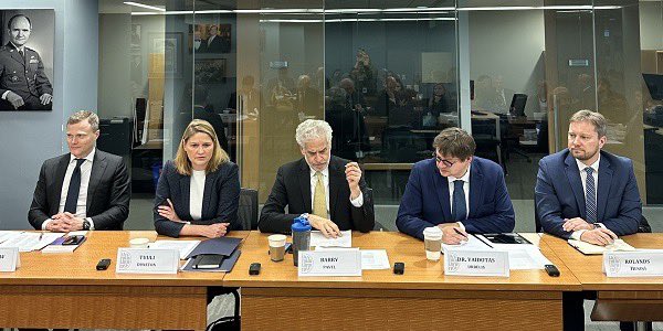 Matthew Kroenig (@matthewkroenig) on Twitter photo We had a great discussion yesterday at the <a href="/ACScowcroft/">Scowcroft Center</a> Center with the defense policy directors from Estonia, Latvia, and Lithuania. We had a great discussion yesterday at the <a href="/ACScowcroft/">Scowcroft Center</a> Center with the defense policy directors from Estonia, Latvia, and Lithuania.