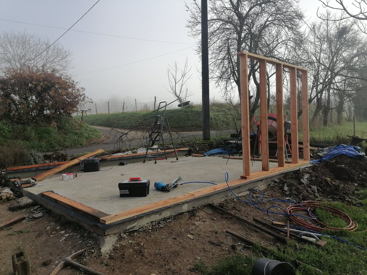 ObjectifZero's tweet image. Entre ce matin et ce soir j&apos;ai littéralement envoyé du bois !