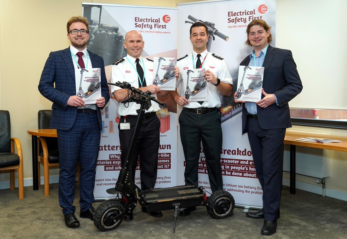 #TeamSouthWales joined @ElecSafetyFirst at the Senedd this week, to discuss with members the dangers posed by poor quality or improperly used e-transport batteries, as detailed in the #BatteryBreakdown report.

For more information 👇
🔗 bit.ly/ebikes-scoot