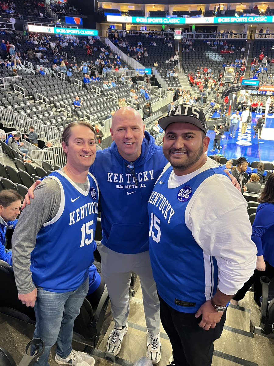 I think we wore the right threads @MGSimmons5280. #catsby90 #bbn