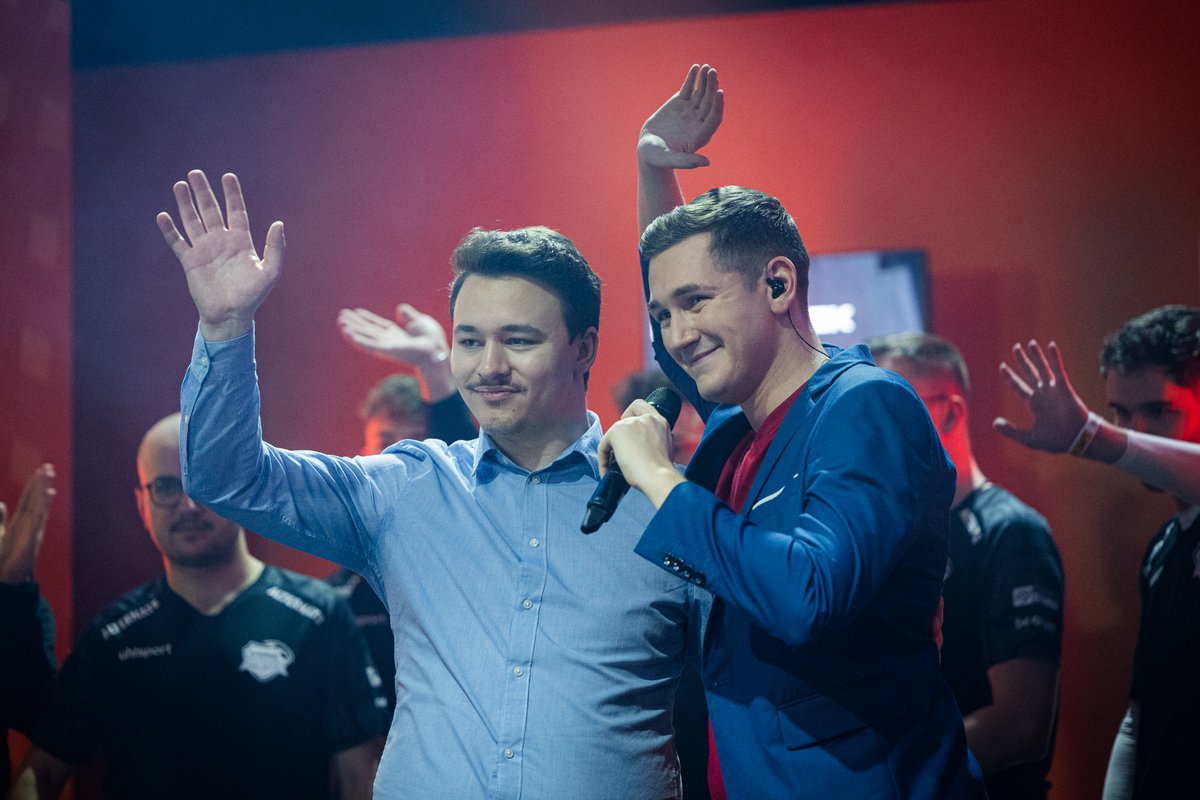 Das war die letzte #ESLMeisterschaft-Saison... 

Vielen Dank an alle Teams, Spieler, Zuschauer und auch unsere Sponsoren Müllermilch und <a href="/SpotifyDE/">SpotifyDE</a> für die tolle Zeit ❤

Auch nochmal Glückwunsch an <a href="/ATNattax/">ALTERNATE aTTaX</a> zum Titel, ihr habt eine insane Leistung hingelegt! 🏆