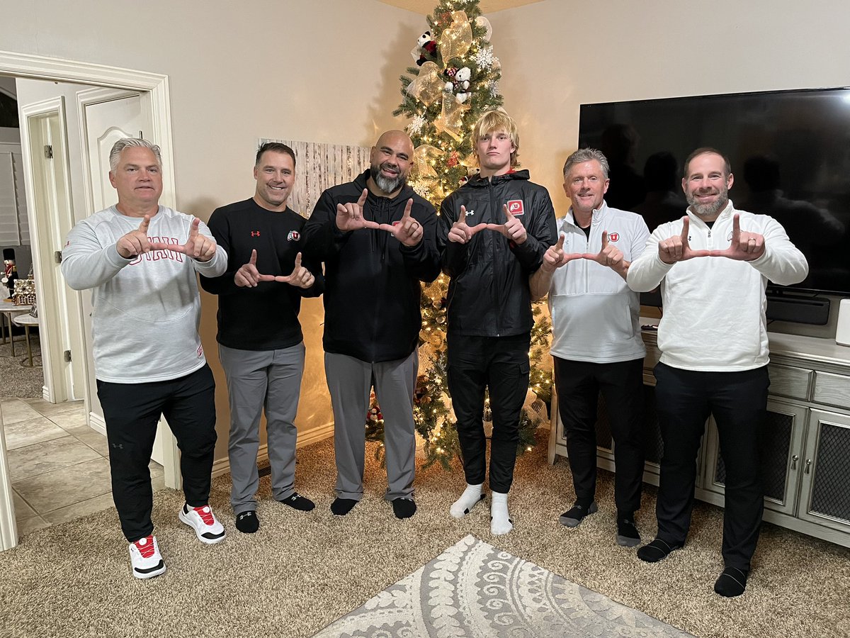 Kash Dillon (@kashdillon32) on Twitter photo Appreciate the in home visit! Go Utes! <a href="/Utah_Football/">Utah Football</a> <a href="/UtahCoachWhitt/">Kyle Whittingham</a> <a href="/RSNBUtes/">Morgan Scalley</a> <a href="/CoachPowell99/">Lewis Powell</a> <a href="/FWhittinghamJr/">Fred Whittingham Jr.</a> <a href="/Colton_Swan/">Colton Swan</a> Appreciate the in home visit! Go Utes! <a href="/Utah_Football/">Utah Football</a> <a href="/UtahCoachWhitt/">Kyle Whittingham</a> <a href="/RSNBUtes/">Morgan Scalley</a> <a href="/CoachPowell99/">Lewis Powell</a> <a href="/FWhittinghamJr/">Fred Whittingham Jr.</a> <a href="/Colton_Swan/">Colton Swan</a>