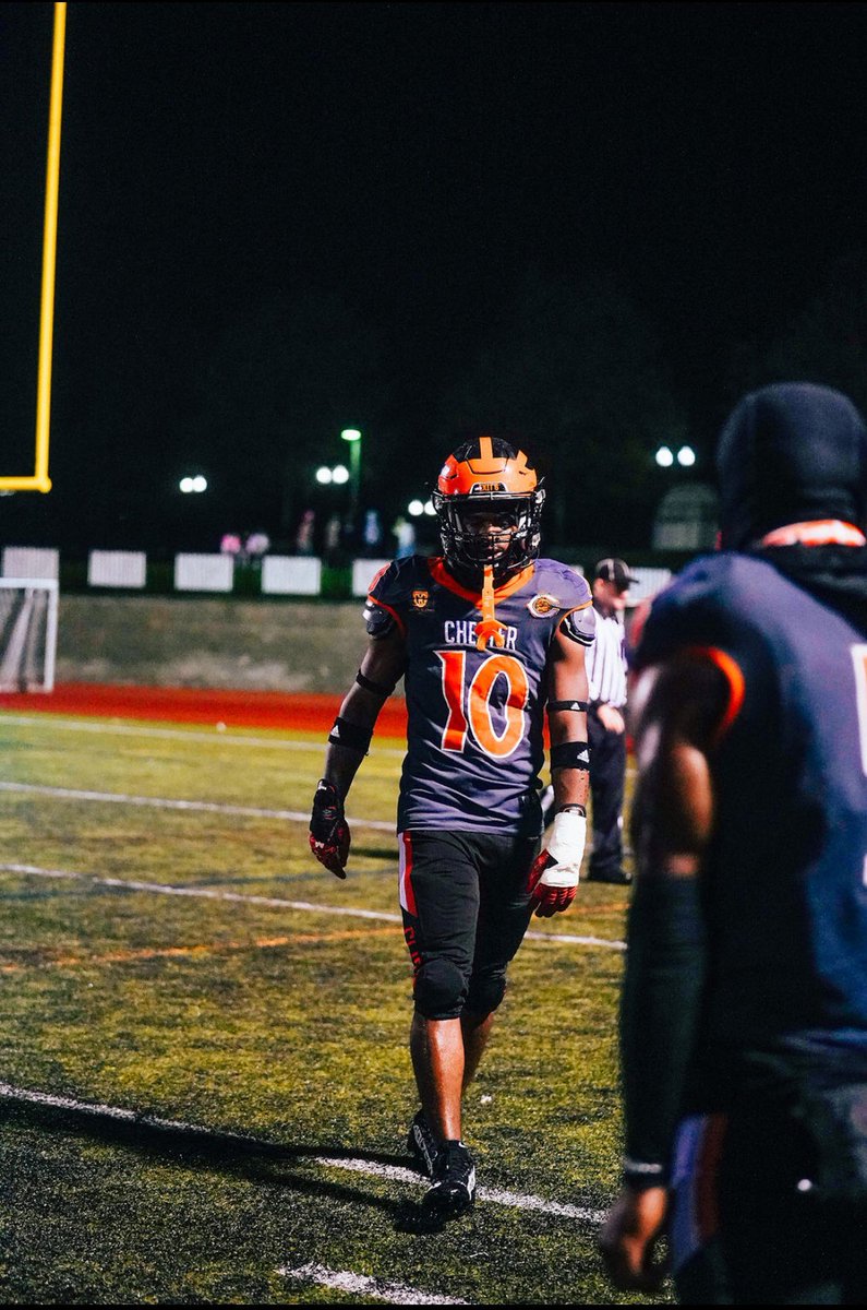 Looking for that one chance 🙏🏾

hudl.com/v/2M23wu