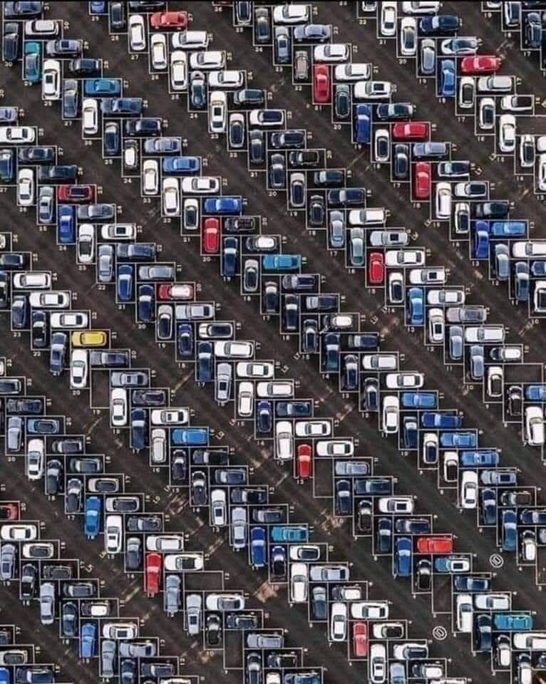 apec_index's tweet image. 🇯🇵 Car park lots in Japan