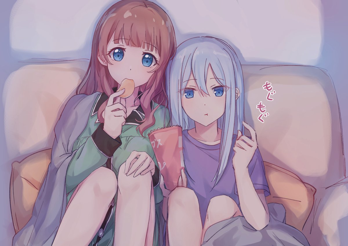 yoisaki kanade multiple girls 2girls blue eyes eating chips (food) food hair down  illustration images