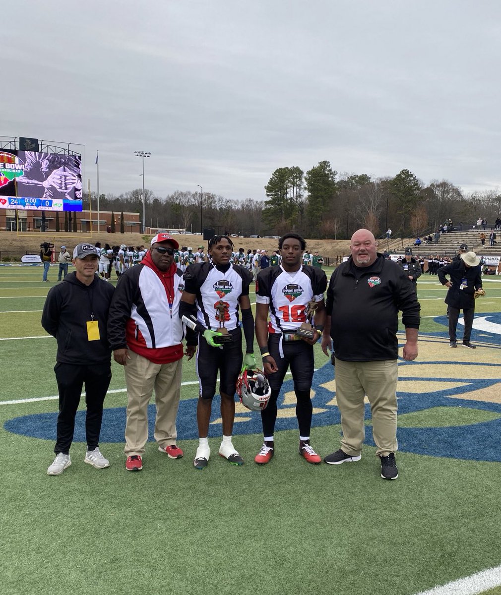 Southern Sports Central Radio Network™ (@sosportscentral) on Twitter photo Congratulations to the 2023 <a href="/ShrineBowlNCSC/">Shrine Bowl NC-SC</a> MVPs 👏 👏 👏
Offense - Matthew Wilson <a href="/MattWilsonn2/">Matthew Wilson “2”</a>
📍 Rock HILL (<a href="/RHHSBearcatsFB/">Rock Hill Football</a>)
Defense - Zantwan Nelson (<a href="/zantwan10/">Zantwan ”Boss” Nelson</a>)
📍 South Pointe (<a href="/FootballSPHS/">South Pointe Football</a>)
#SouthCarolinaHighSchoolFootball
#PalmettoStateBallers | #SeniorBowl Congratulations to the 2023 <a href="/ShrineBowlNCSC/">Shrine Bowl NC-SC</a> MVPs 👏 👏 👏
Offense - Matthew Wilson <a href="/MattWilsonn2/">Matthew Wilson “2”</a>
📍 Rock HILL (<a href="/RHHSBearcatsFB/">Rock Hill Football</a>)
Defense - Zantwan Nelson (<a href="/zantwan10/">Zantwan ”Boss” Nelson</a>)
📍 South Pointe (<a href="/FootballSPHS/">South Pointe Football</a>)
#SouthCarolinaHighSchoolFootball
#PalmettoStateBallers | #SeniorBowl