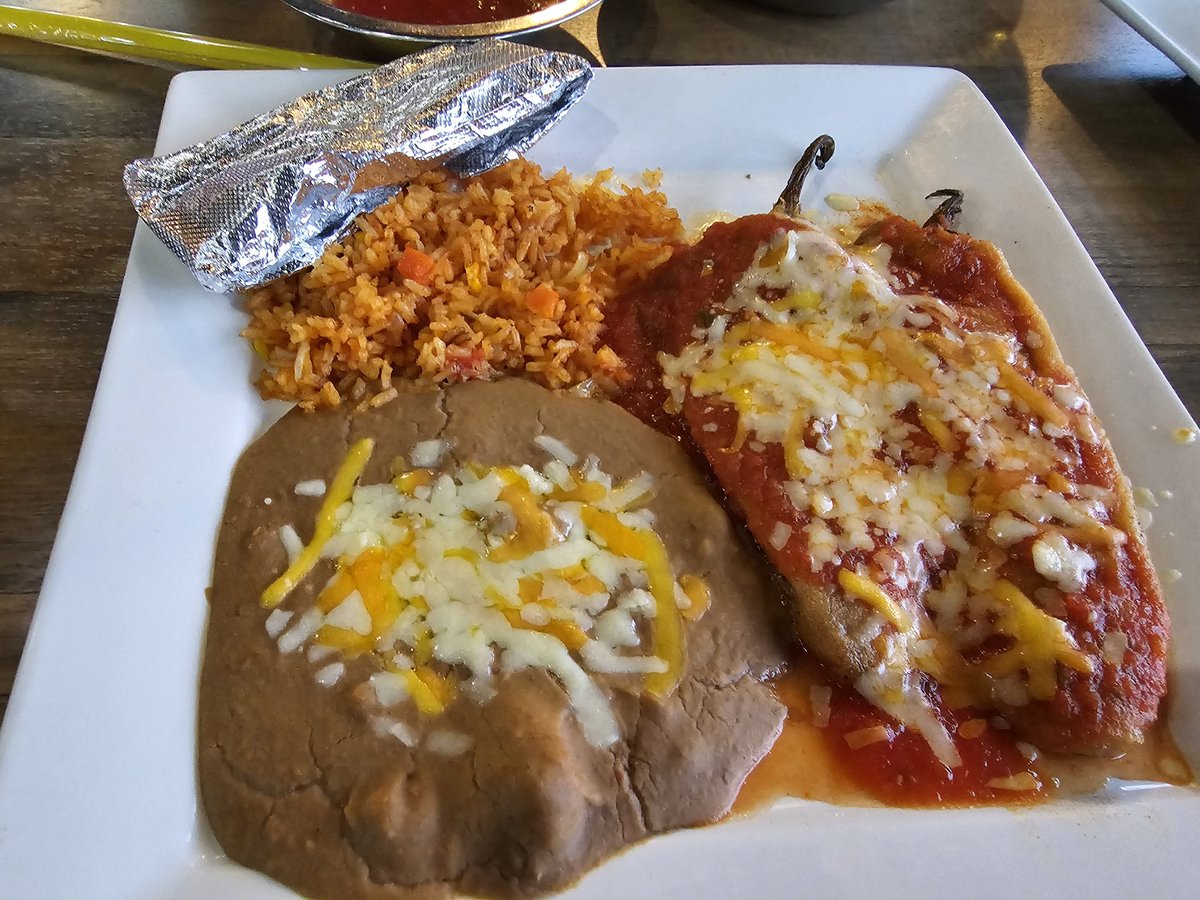 I swear anywhere 5 or more Mexicans are gathered a banging restaurant is formed. Beckley, WV, we risked it, and got some banging esquites, micheladas, y chili relleno.