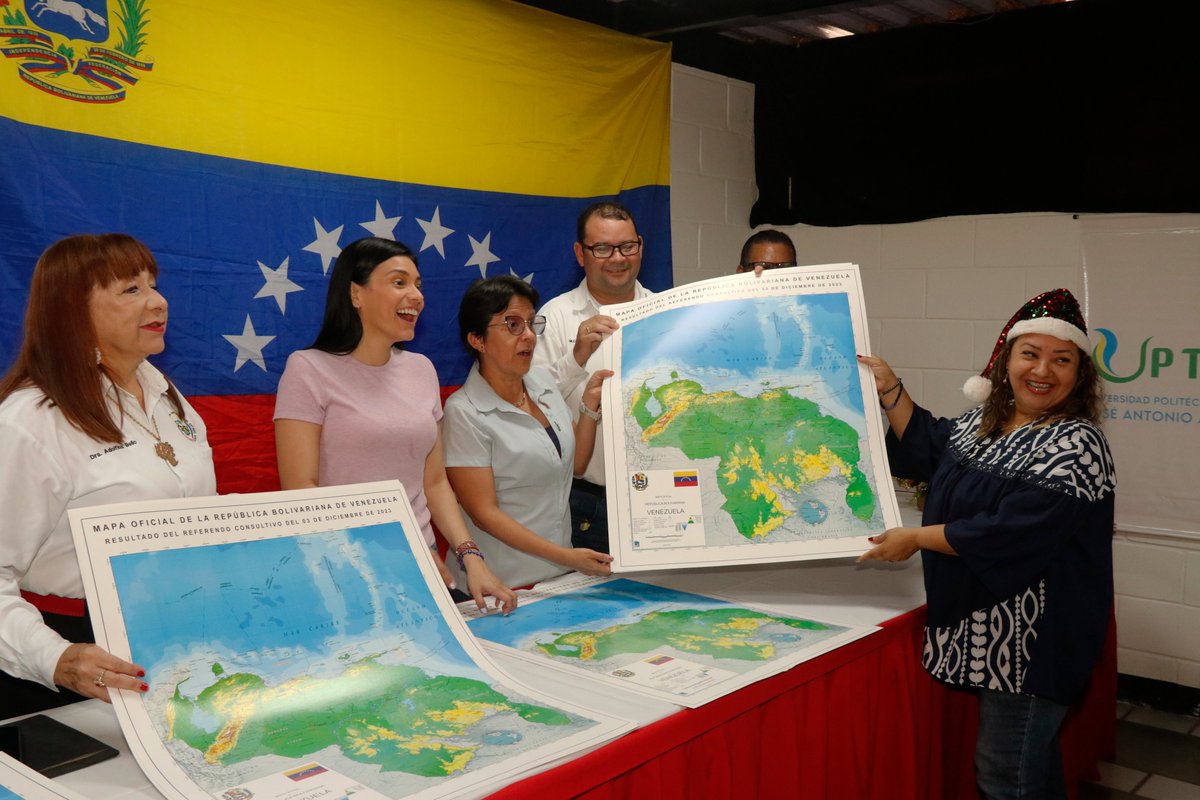 Nuestra directora general @marciamorenor acompañó hoy la ministra @sandraoblitas a la Uptjaa, donde entregaron el nuevo mapa de Venezuela 🇻🇪 a las universidades de la región. Una iniciativa para impulsar la educación y la identidad patriótica. #Educación #Patria #Geografía