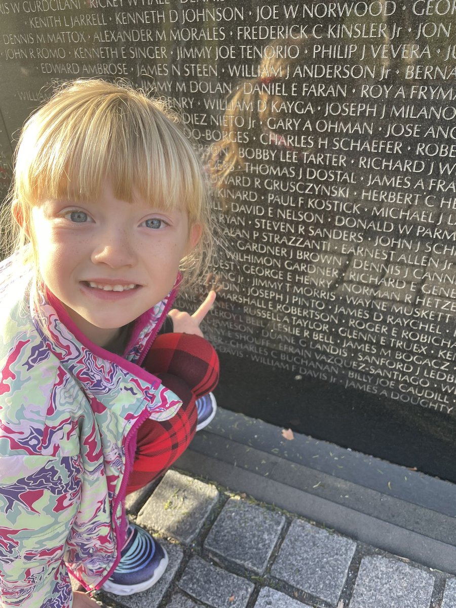 Greatgranddaughter of SFC Marshall E Robertson finding his name on the Vietnam memorial. #VVMF <a href="/GoldStarSDIT/">Sons and Daughters In Touch (SDIT)</a>