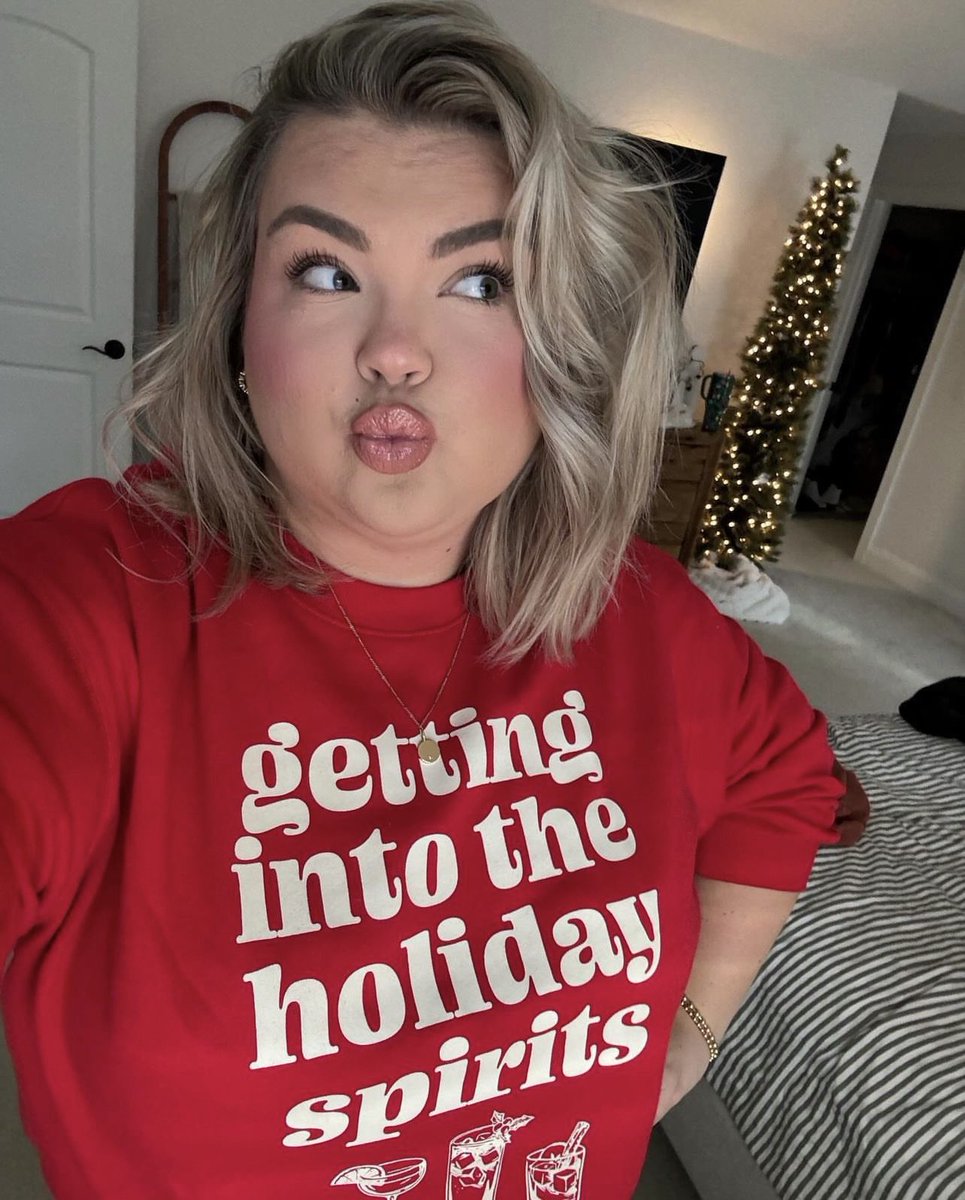 I wonder if I can get a
Merry Christmas from all50 states!
We're blessing some families!!!'🎄🤍