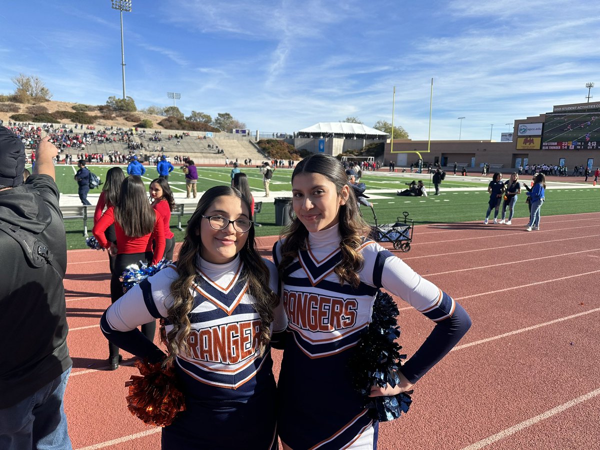 Let’s not forget Seniors Amanda and Arianna representing @RangerCheer at the Greater El Paso Football Showcase! @Riverside_4ever