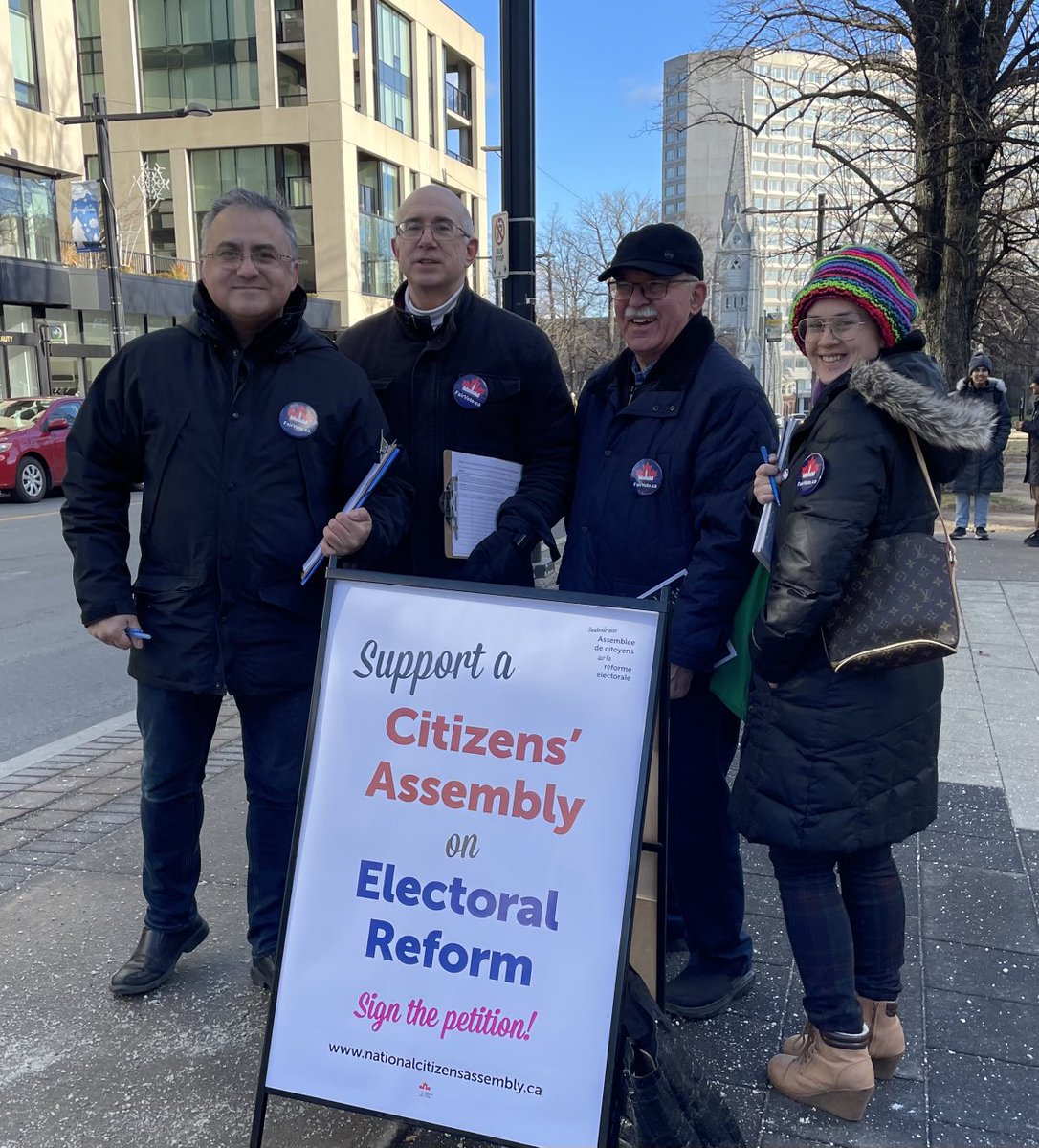 Volunteers collecting signatures today in downtown #Halifax in support of M-86 for a natl #CitizensAssembly on #electoralreform …Hoping MP ⁦@AndyFillmoreHFX⁩ can present the petition in Parliament #cdnpoli ⁦@FairVoteCanada⁩ ⁦@LisaMarieBarron⁩