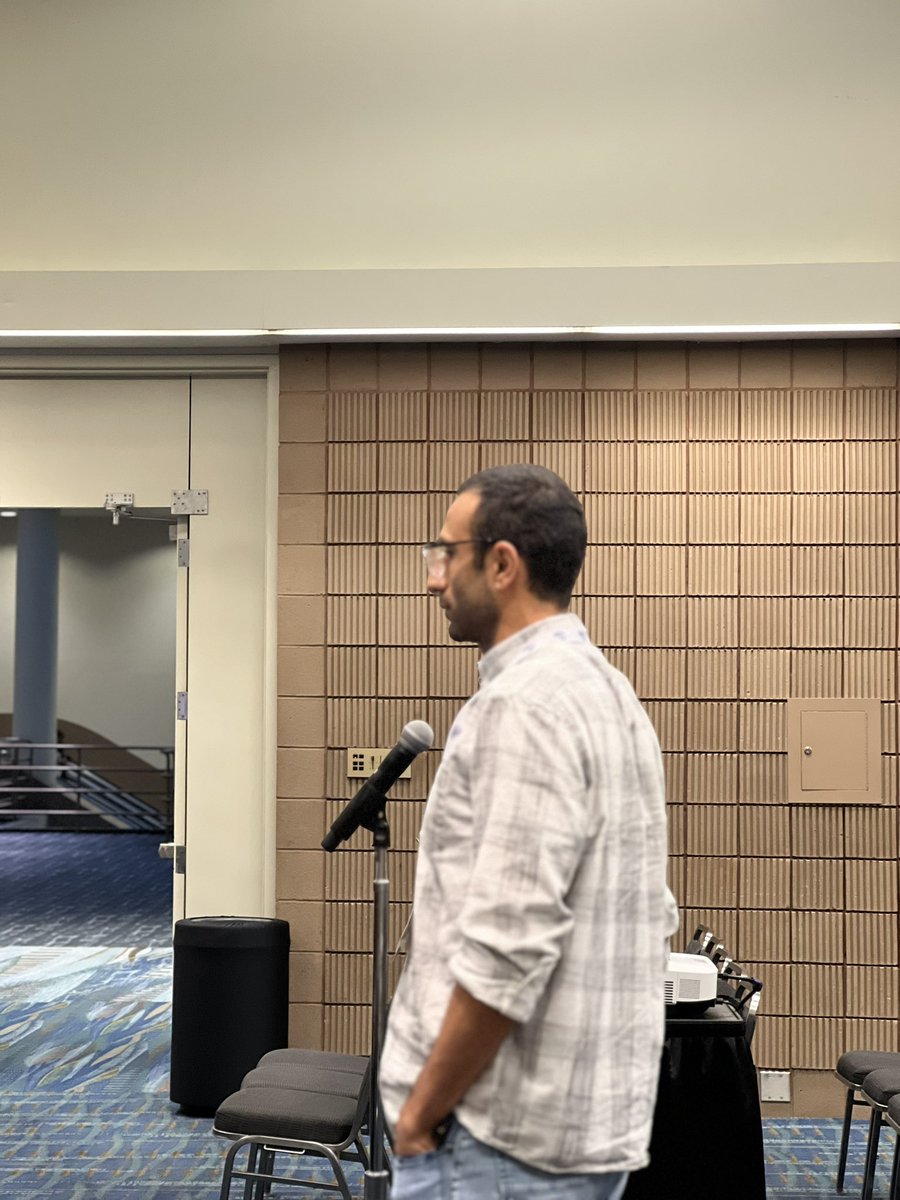 MimeeXu's tweet image. 🏆🏆 
In the end, we all learn so much from people who actually solve systems problems with ML. Many winners didn’t know much about GNNs before!

The competition chairs want to thank the community for helping each other and @kaggle for sponsoring part of the prize!

#MLforSystems