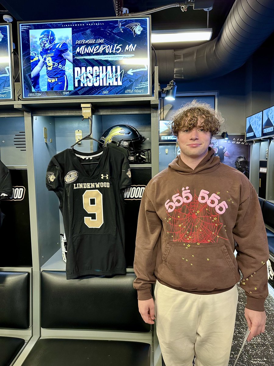 Had a great time at Lindenwood! Thank you @CoachAntJones36 @coachgarcia57 @stugfb for making everything happen!