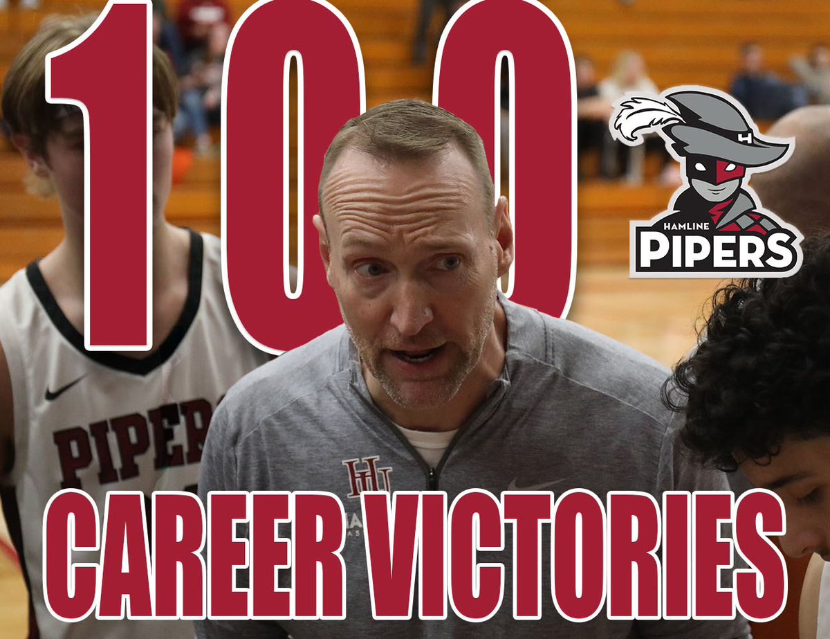 M 🏀 | Today’s 82-75 home victory over UW-River Falls gives head coach Jim Hayes 1️⃣0️⃣0️⃣ for his career! 🤛 Congrats coach!