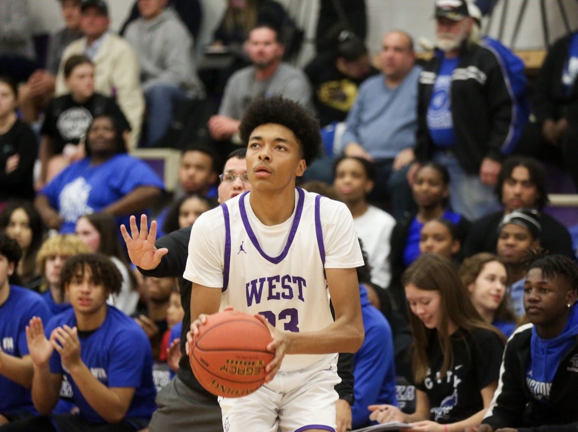 What a week of hoops in the capital city! Here’s the top performers from the week of action. Hope you enjoy! STORY: cjonline.com/story/sports/h…