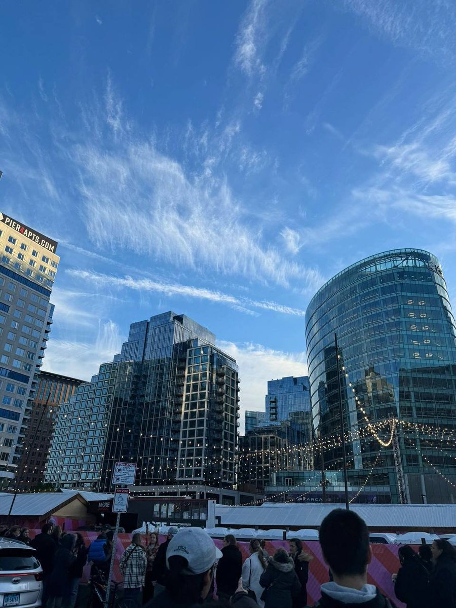 Learning_way_'s tweet image. This world is beautiful and fragile. There is no need to panic. As long as you are calm in your heart, the sea and the sky will be brighter.