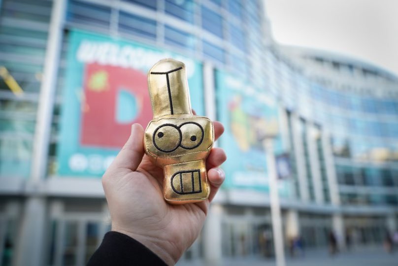 Exclusive golden Booboo’s are available at @DesignerCon only!! Did you get yours? #3L4L #Minimon