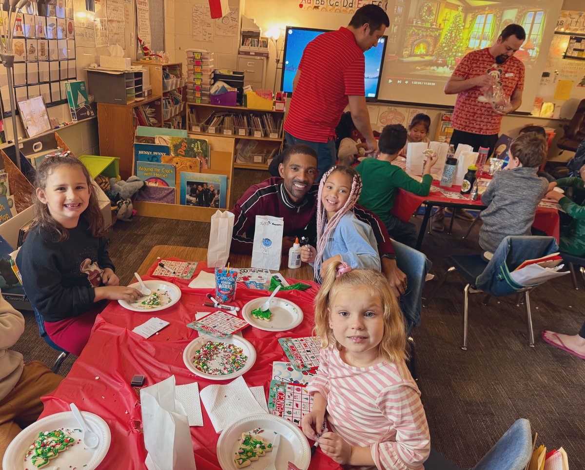 Our winter party was wonderful-so many smiley little Cardinals. ❤️ Thank you @FCE_PTO for another amazing celebration! @HumbleISD_FCE @HumbleISD #cardinalpride