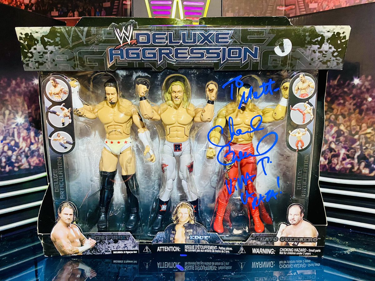 Was able to meet @mexwarrior today at @Timewarpashland. I’m looking forward to seeing his work on @ironclawmovie next weekend! #figlife