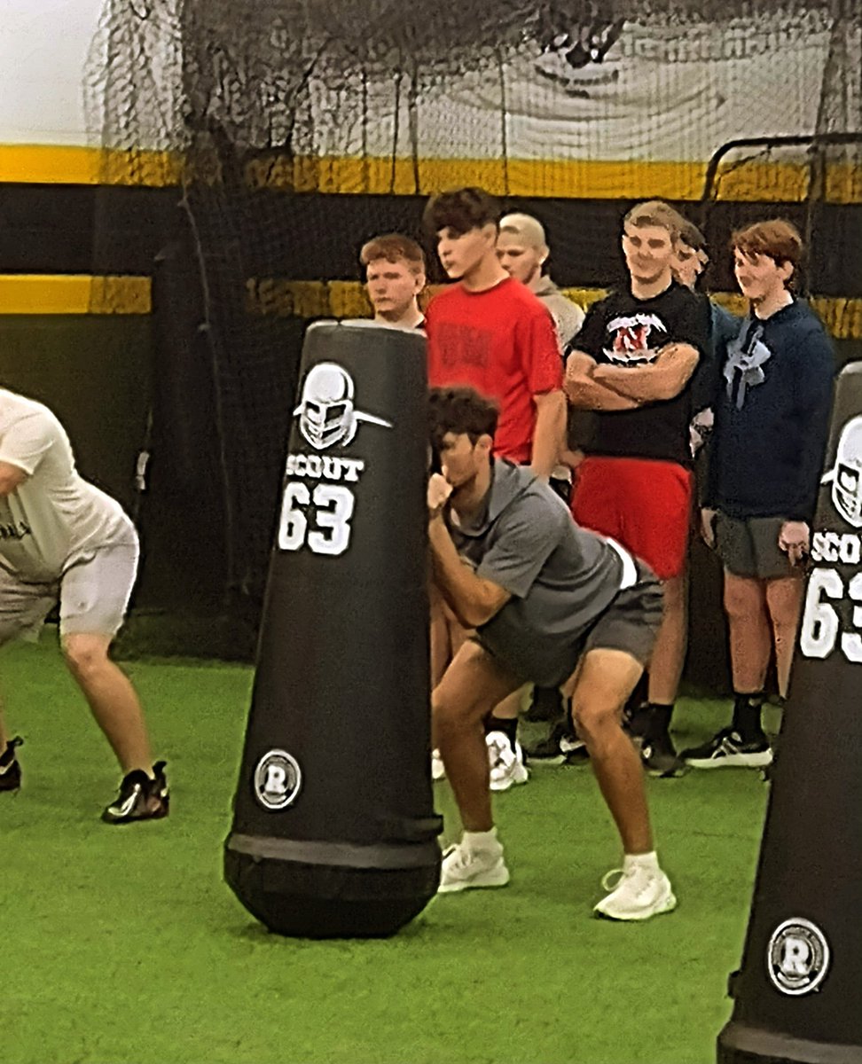 JoelChap77's tweet photo. Great D Line Clinic put on today by Coach Beck.  Top Notch Instruction. https://t.co/vGrgFCDKmG